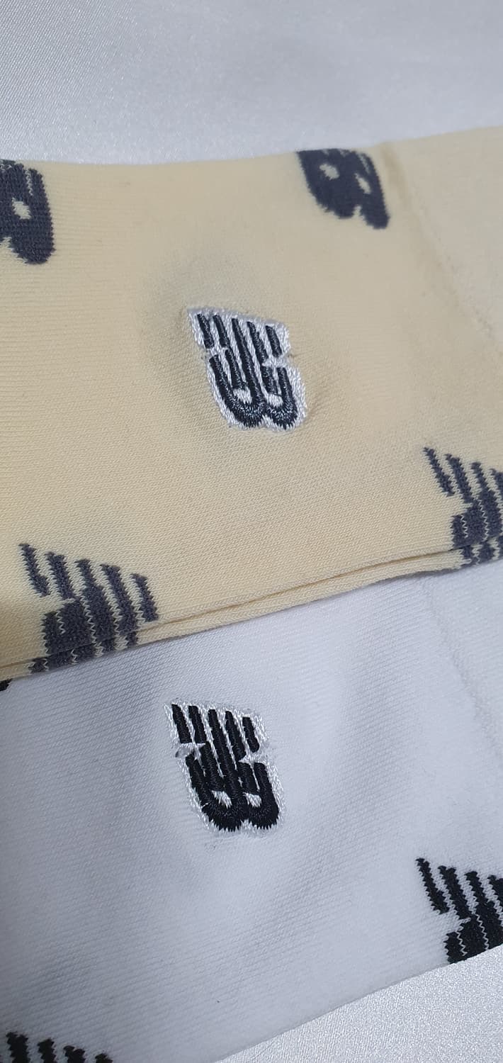 베이지 화이트 레터링 패턴 뉴발란스 양말  상품이미지6