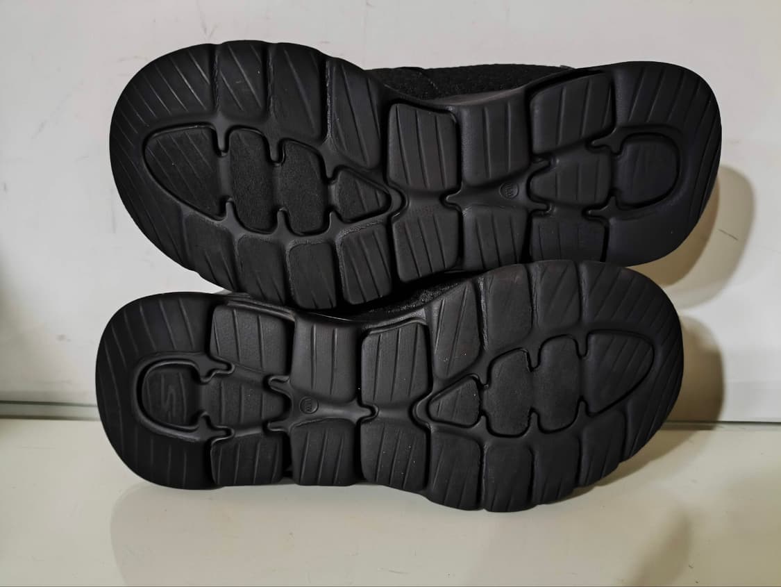 290mm 스케쳐스 고워크5 와이드 고가매트 워킹화  상품이미지9