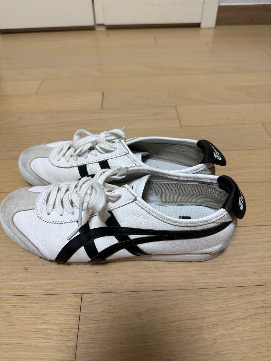 오니츠카타이거 멕시코66 블랙화이트 상품이미지3