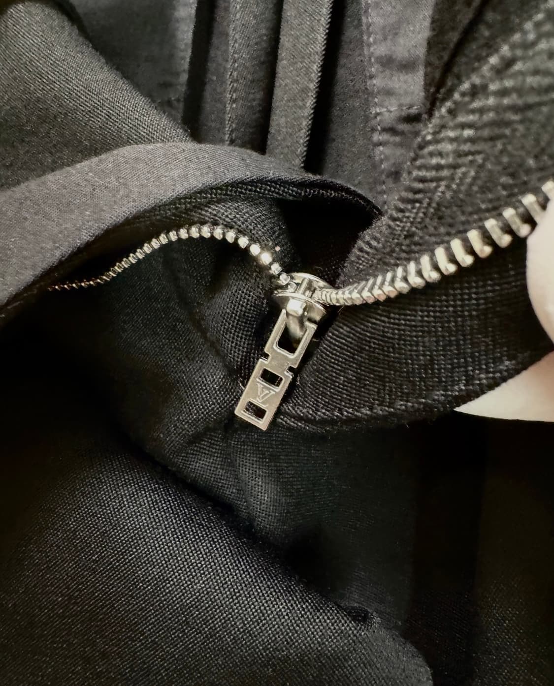 루이비통 Louis Vuitton 테일러드 플레어 팬츠 상품이미지9