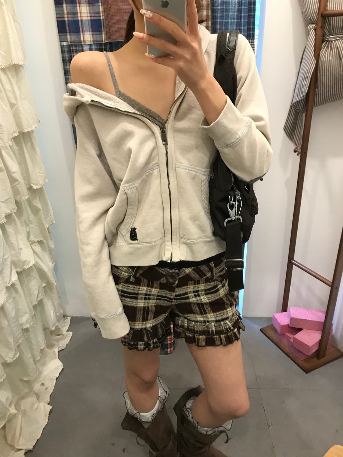 버버리 베이지 패치포인트 후드집업 상품이미지5