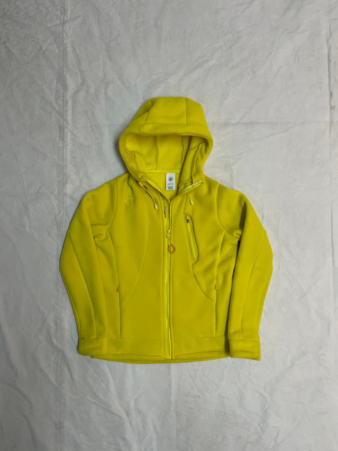 데상트 플리스 후드집업 상품이미지1