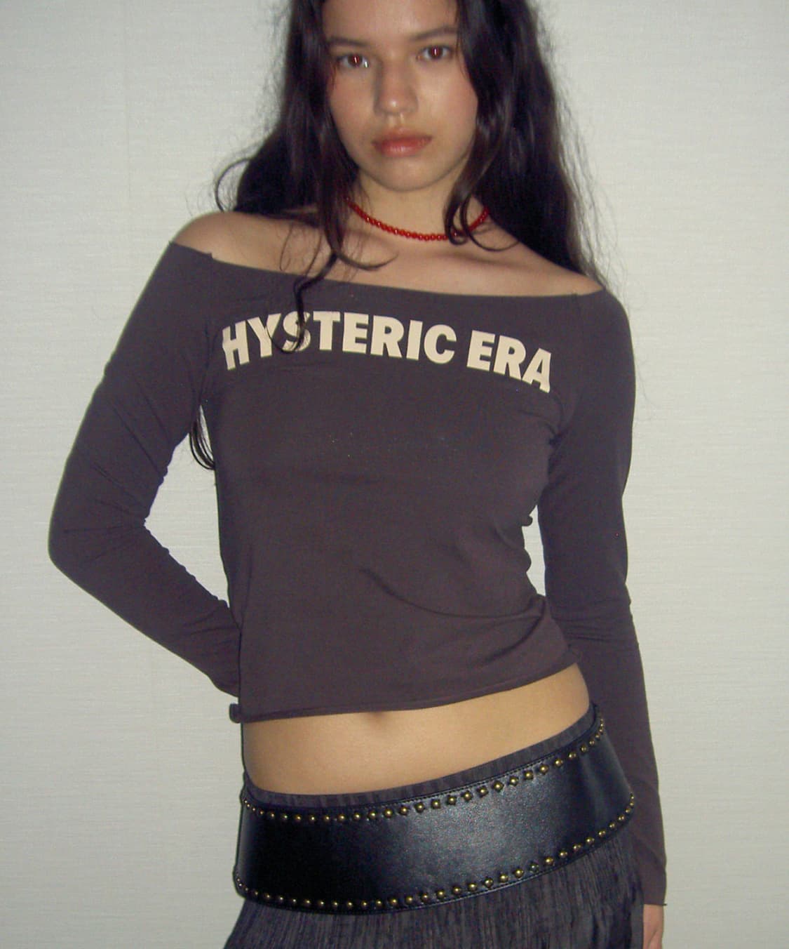 저스트하우스 just haus 오프숄더티 off shoulder 브라운 상품이미지1