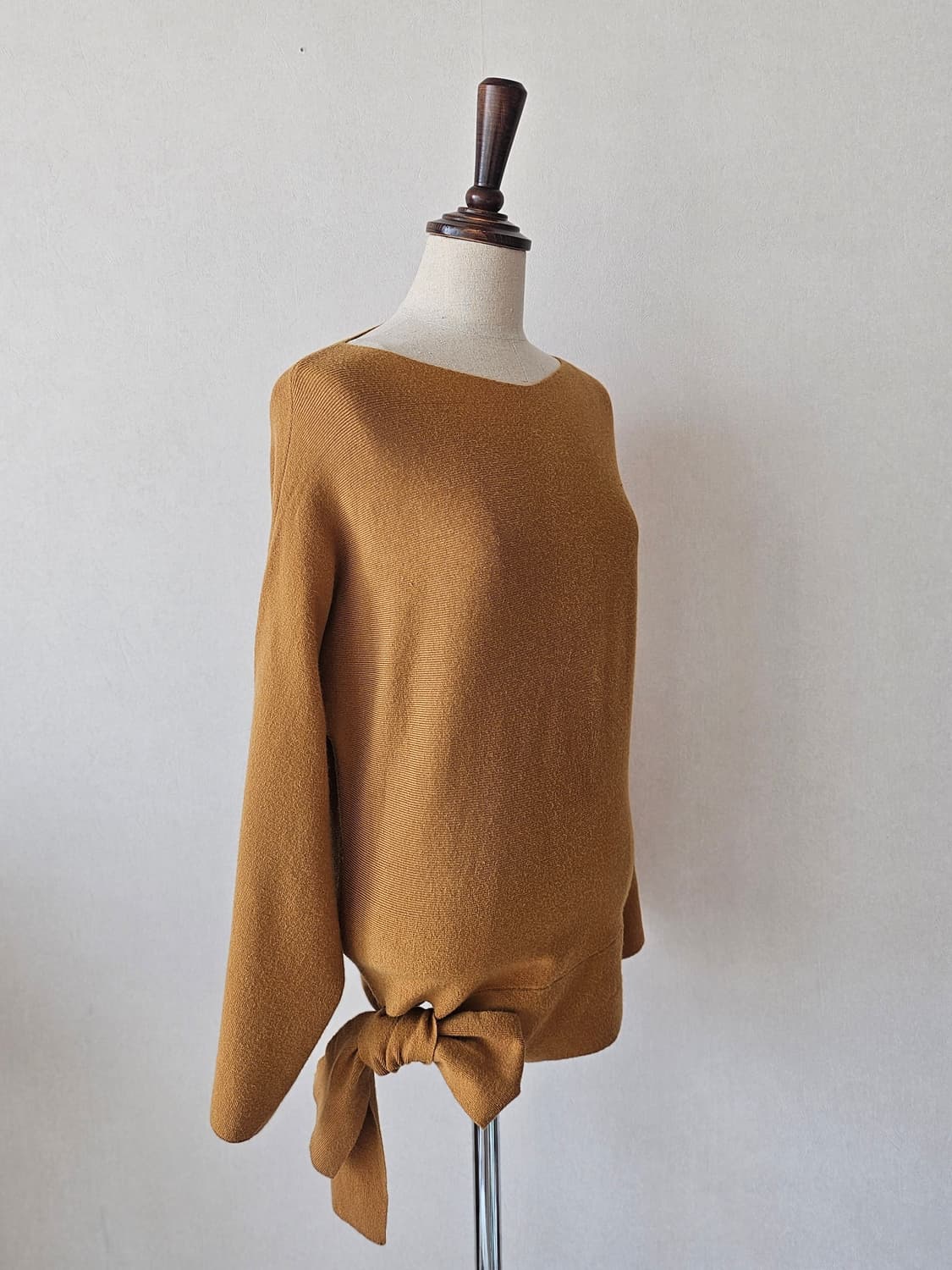 프리미엄 빈티지, 잔잔한 고급 무드 카멜 리본 니트 (LYNN) 상품이미지3