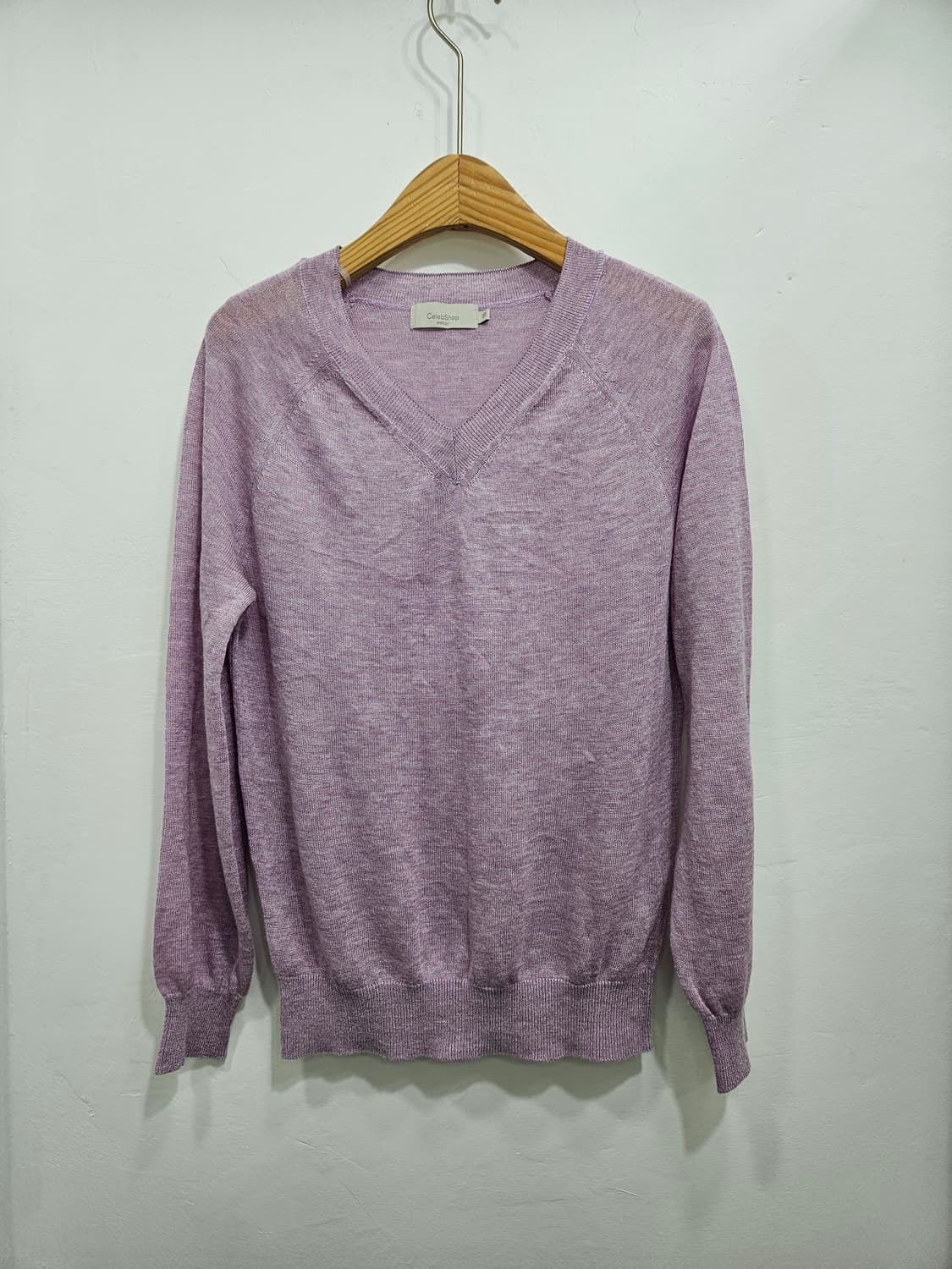 셀렉샵(CelebShop) 브이넥 니트, 라벤더 55 상품이미지1
