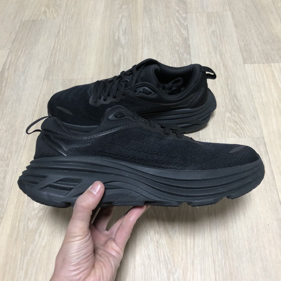 (275) 호카 오네오네 HOKA 본디8 트리플 블랙 러닝화 와이드 상품이미지4