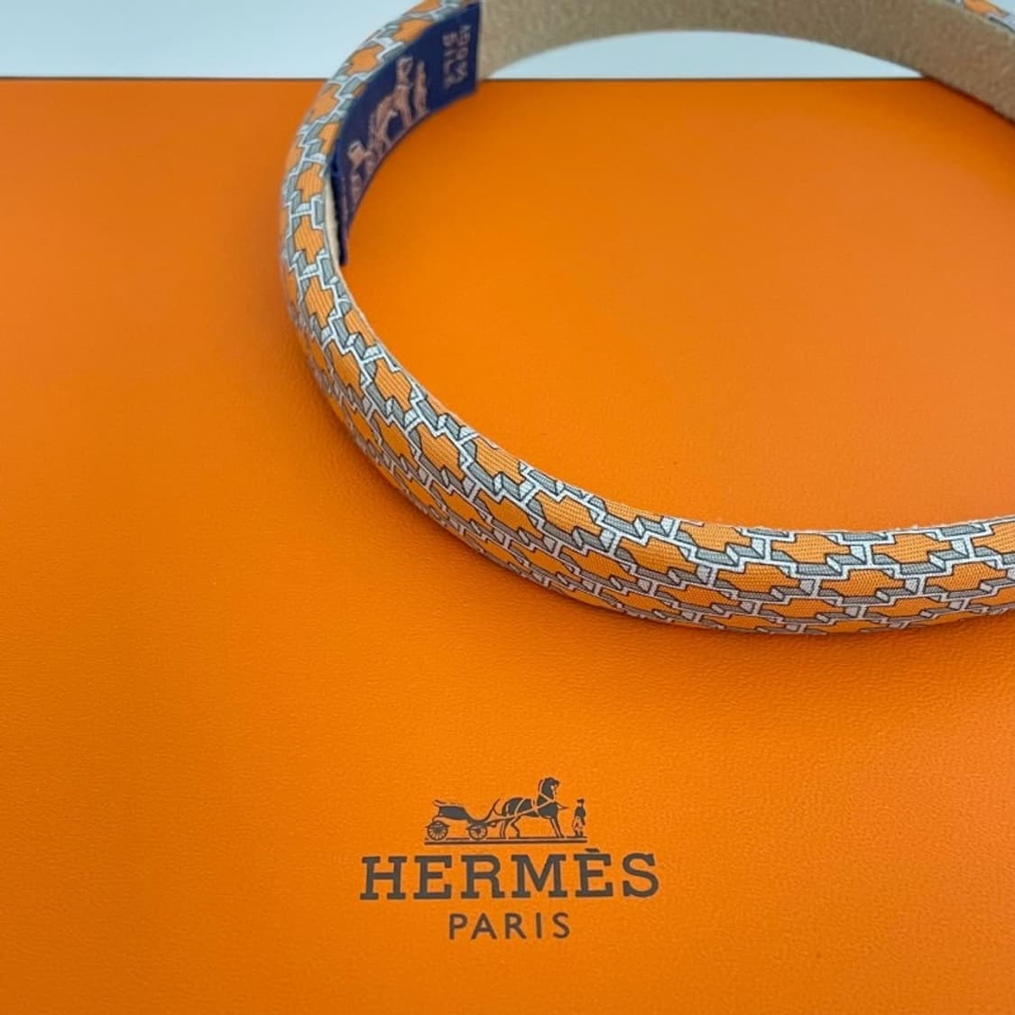 정품 에르메스 오렌지 H 머리띠 상품이미지1