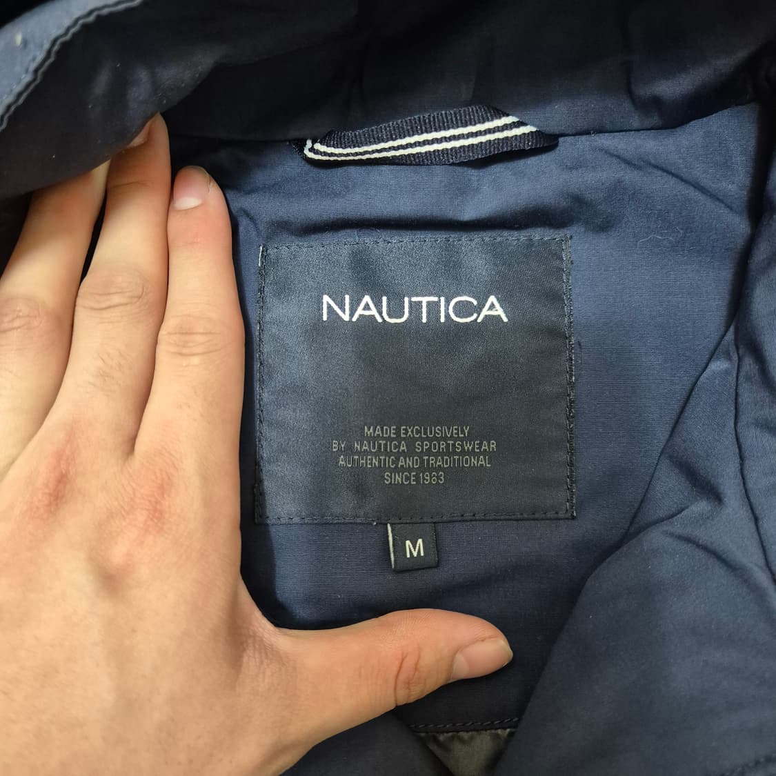 노티카 로고 네이비 바람막이 후드자켓 상품이미지6