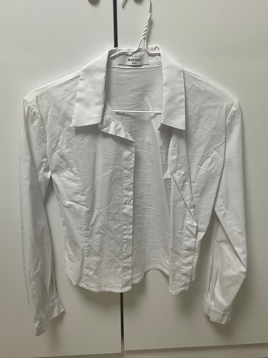 화이트 베이직 크롭 셔츠 상품이미지1