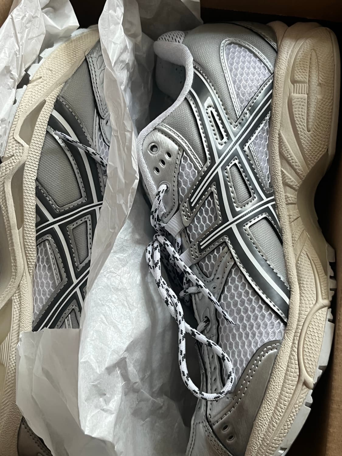 아식스 젤 님버스 10.1 275mm 한국 한정 화이트글레이셔그레이 상품이미지3