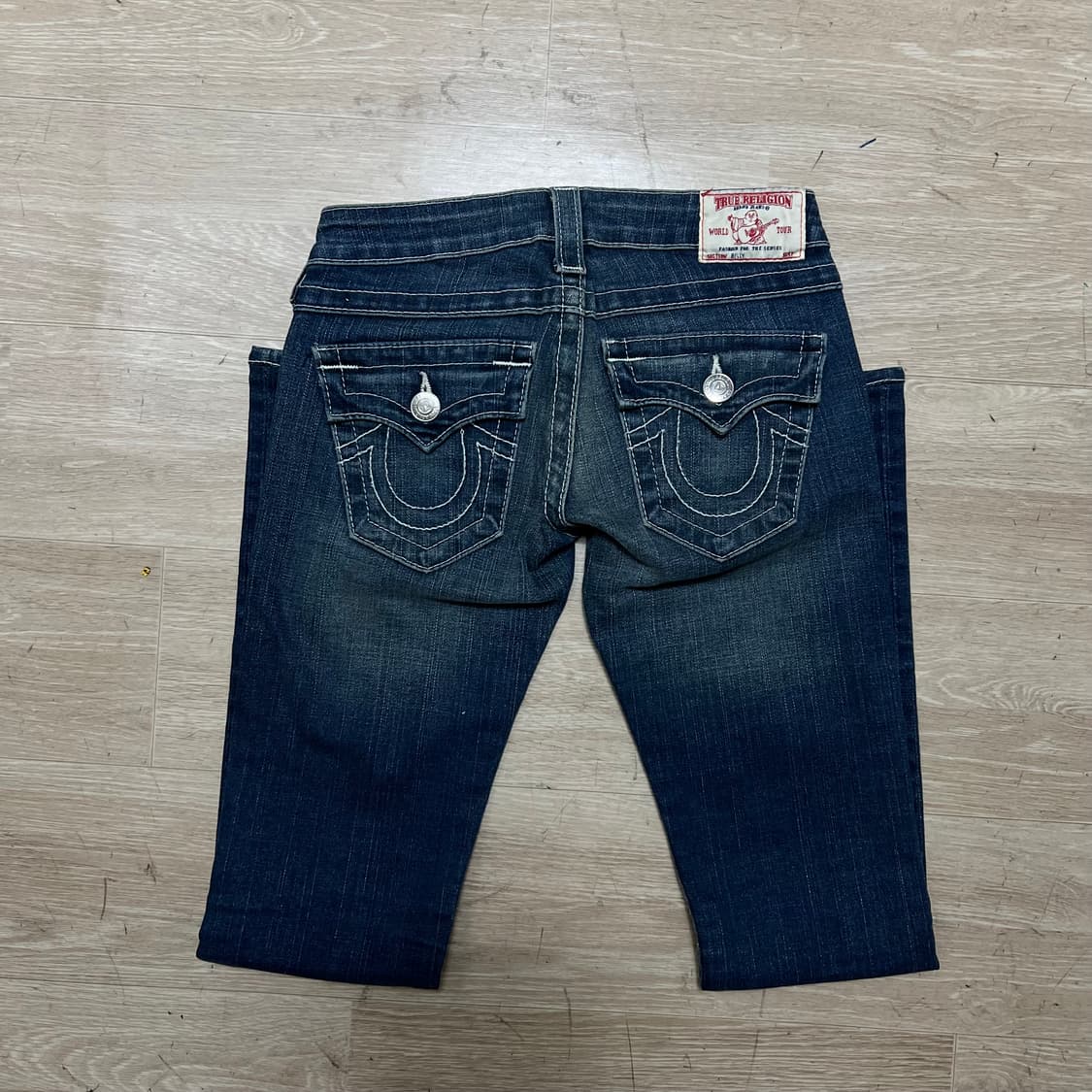 트루릴리전 여성 섹션 빌리 U스티치 워싱 데님팬츠 청바지 [진청] 24 상품이미지4