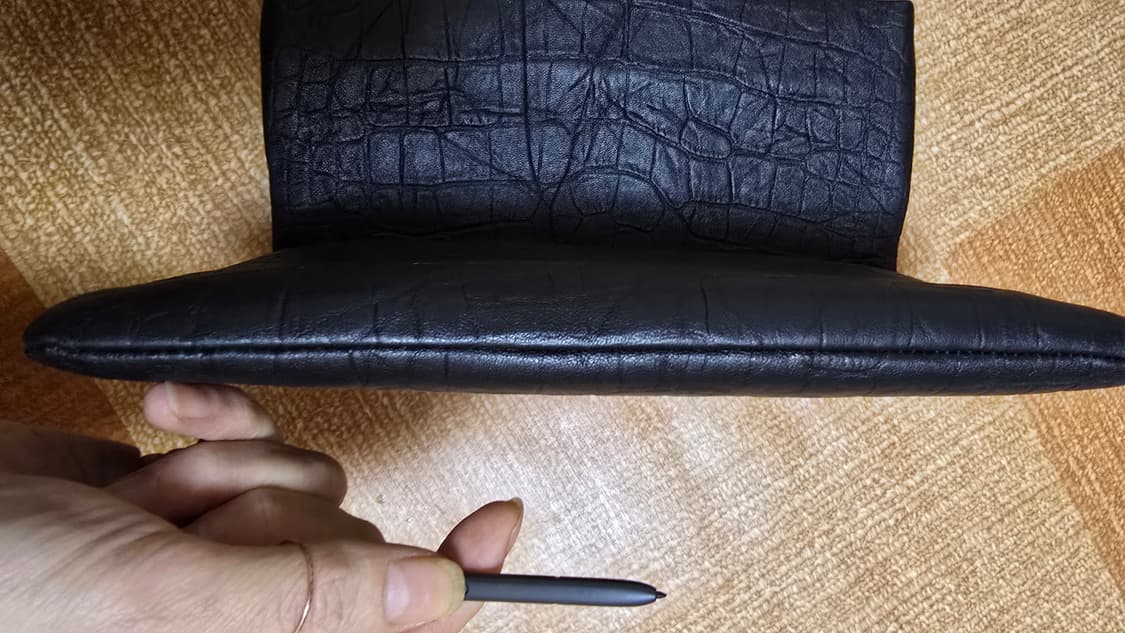 생로랑 크로커다일 폴딩 클러치 상품이미지5