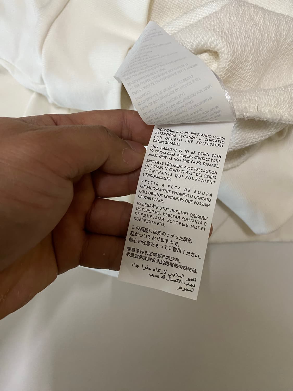 구찌와 아디다스의 특별한 만남이 담긴 후드티예요 화이트 색상에 블루 컬러 상품이미지7