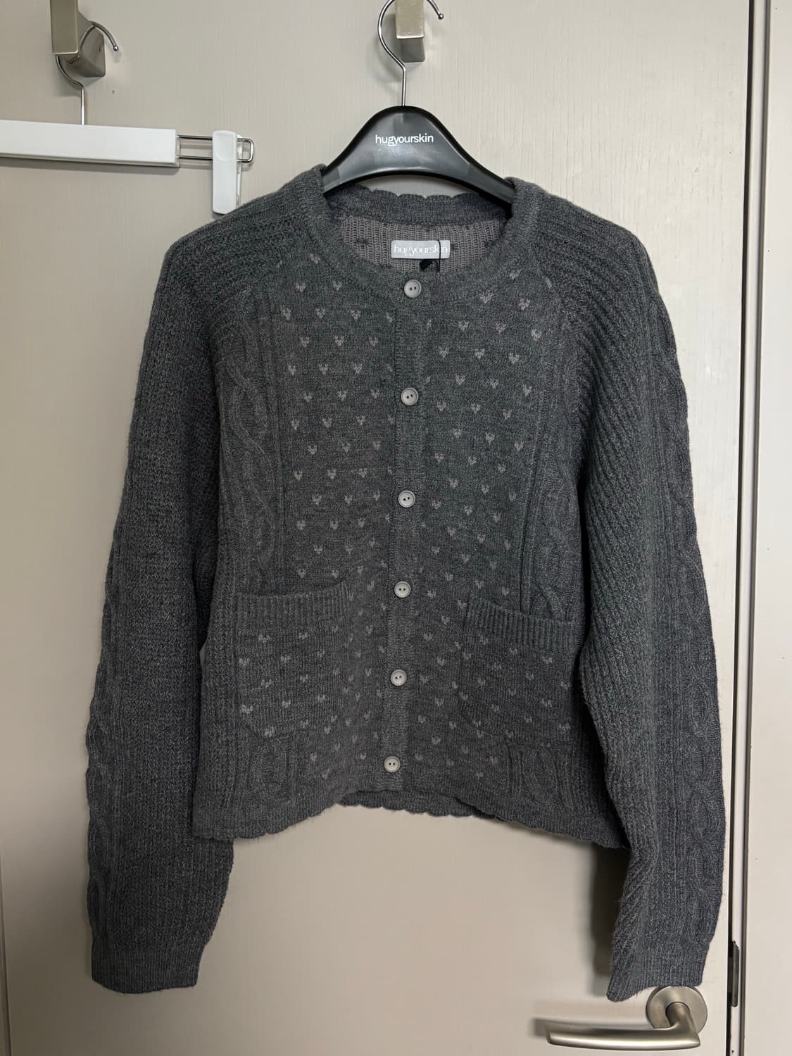 허그유어스킨 빈티지 러플 니트 가디건 (그레이) 상품이미지5