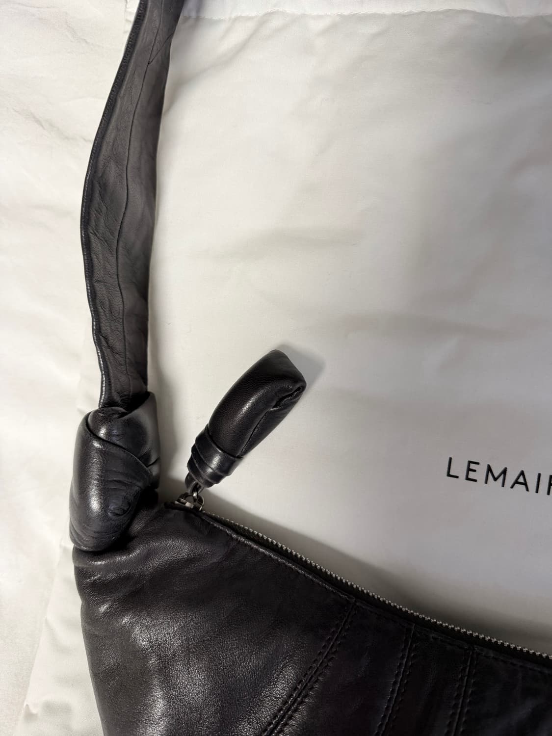 르메르 범백 램스킨 스몰 다크브라운 상품이미지3