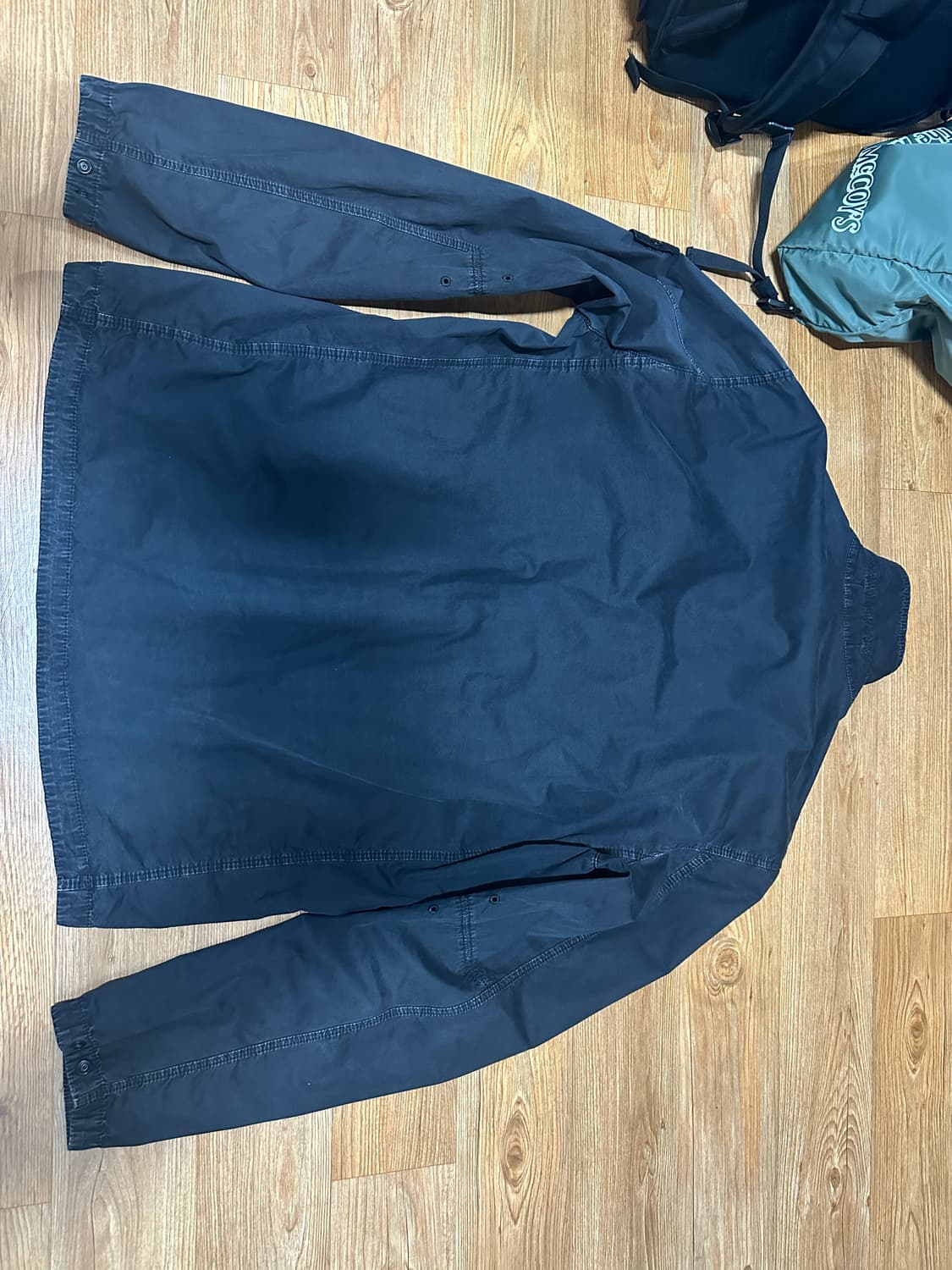 21fw 스톤아일랜드 블랙 올드이펙트 오버셔츠 상품이미지2