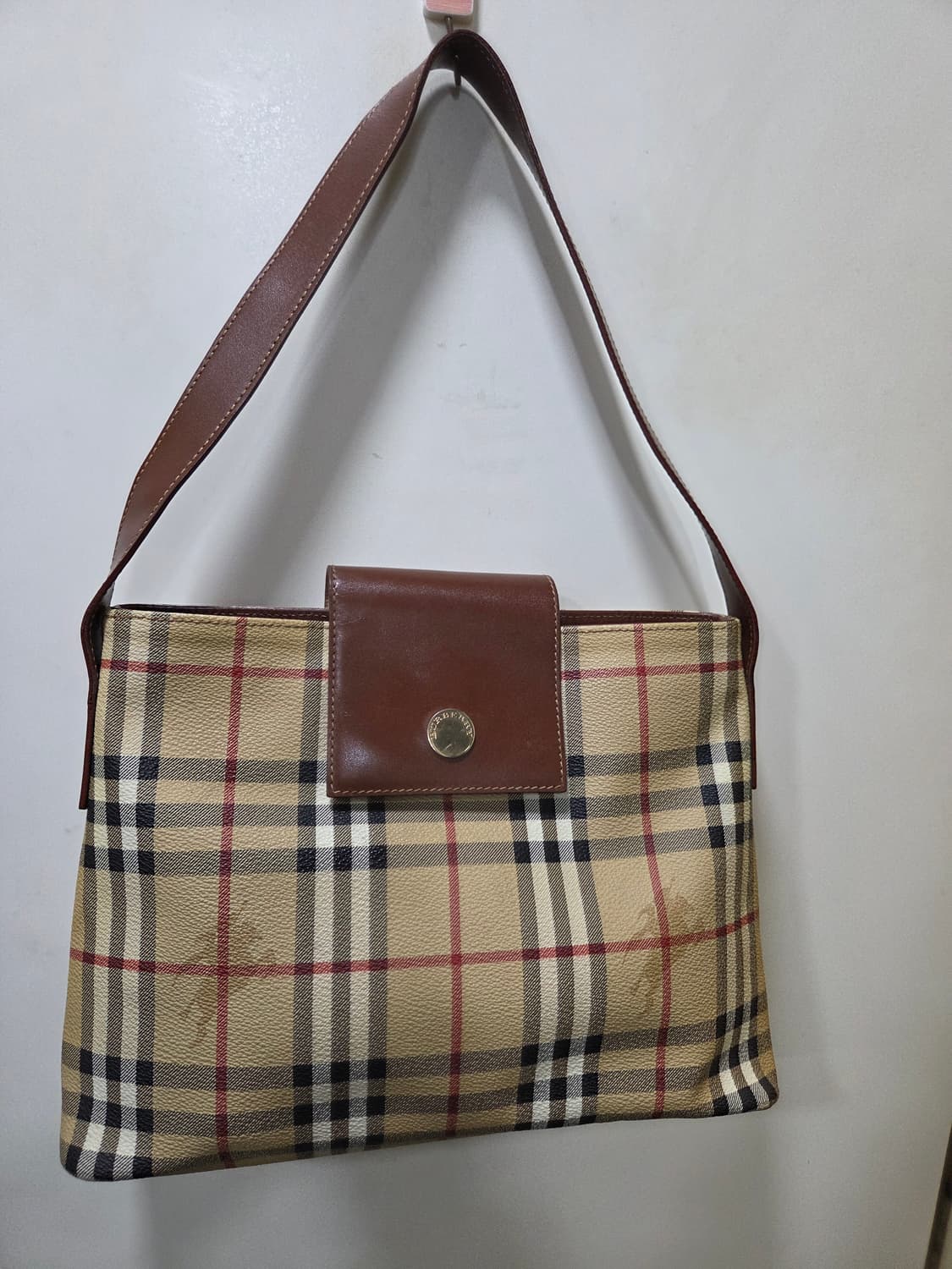 버버리 노바체크 숄더 상품이미지1