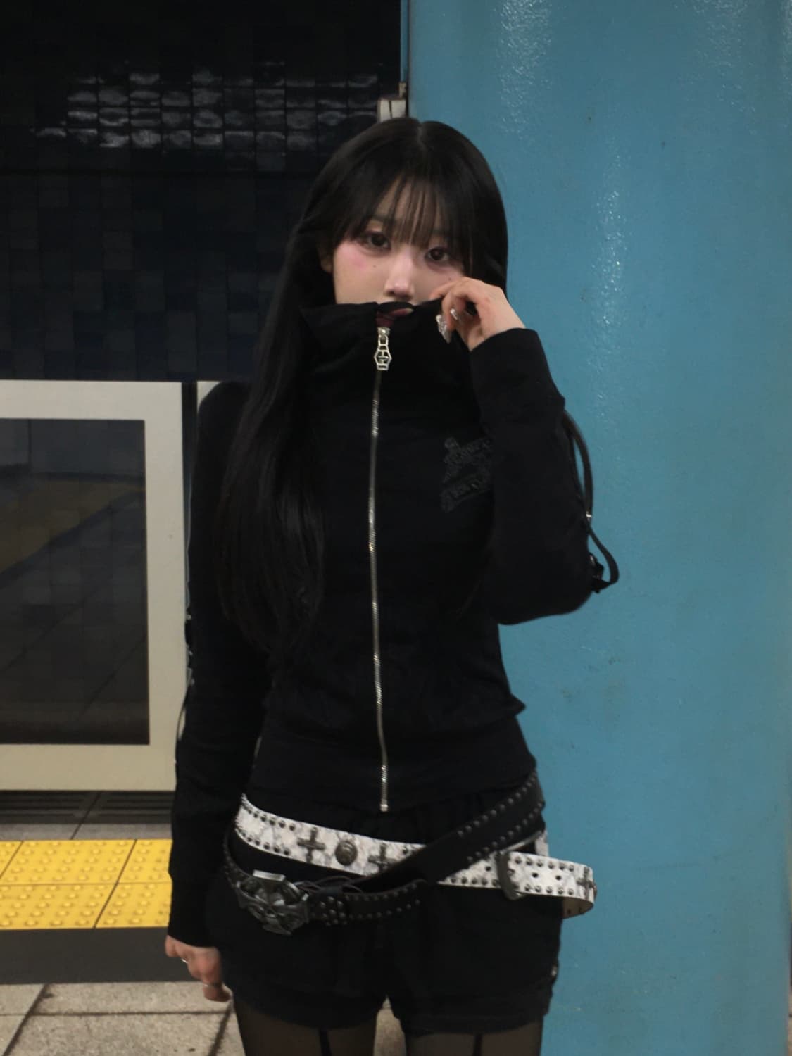 디젤 오리엔탈 프린팅 딱붙 하이넥 집업  상품이미지2