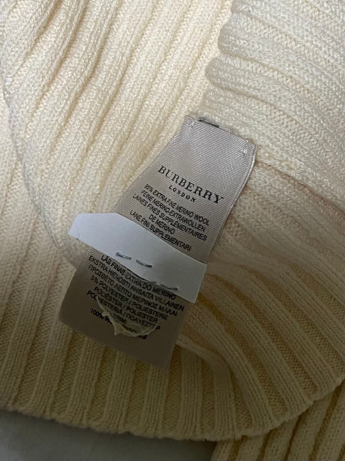 버버리 목폴라 티셔츠 여성 95 상품이미지6