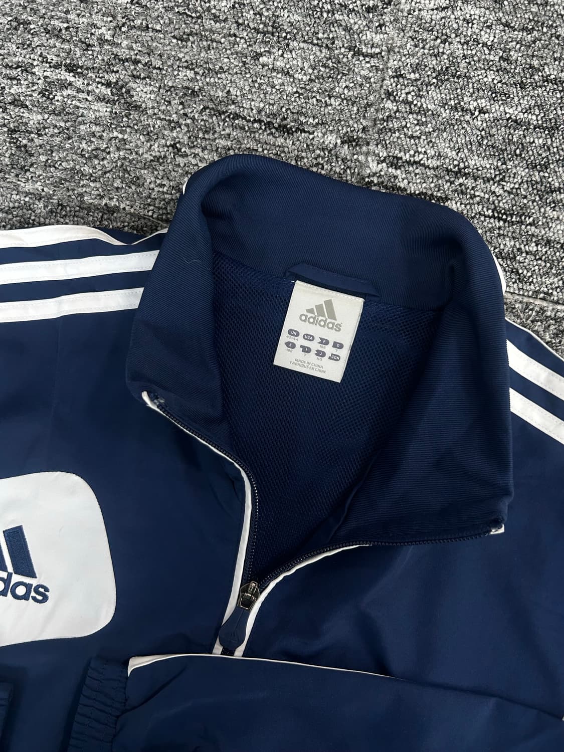 아디다스 네이비 화이트 트랙탑 바람막이 L 상품이미지5