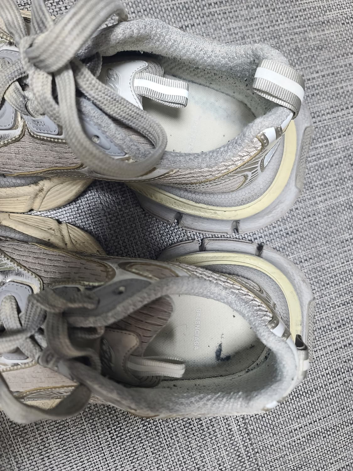 발렌시아가 3xl 에그쉘 스니커즈 40 상품이미지3