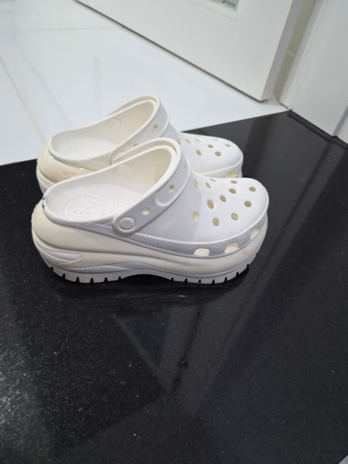 크록스 상품이미지2