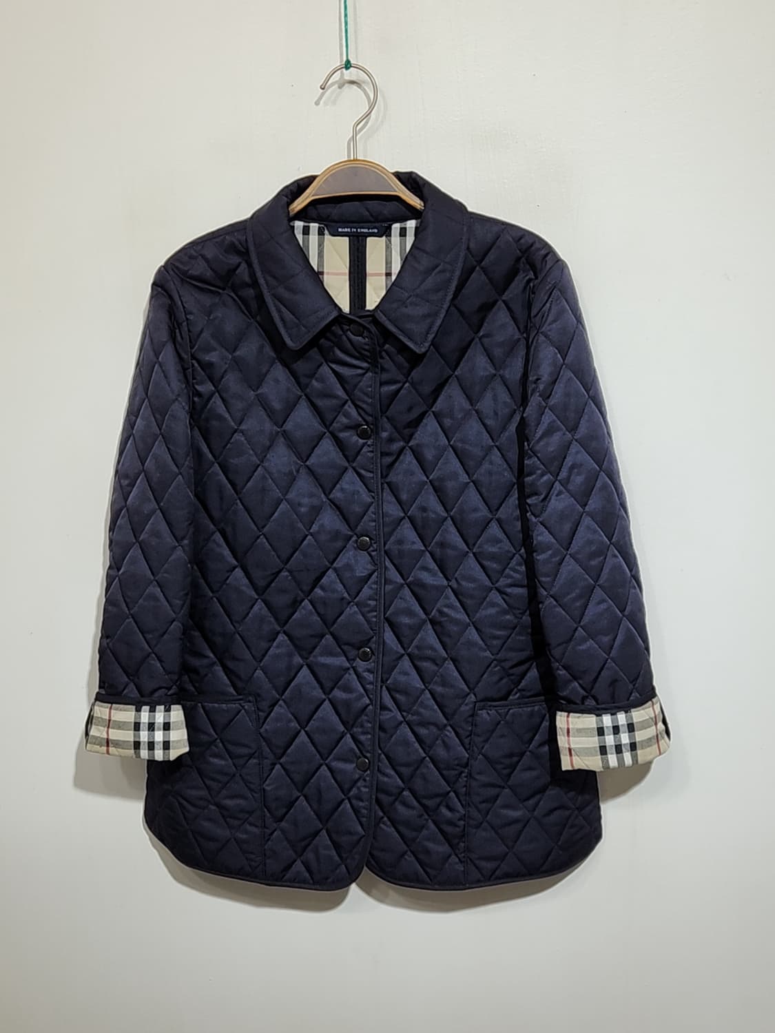 (L) 버버리 퀼팅자켓 네이비 안감 노바체크 누빔점퍼 영국판  상품이미지1