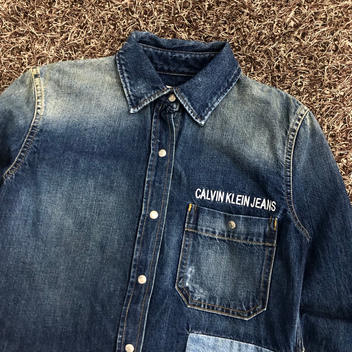 캘빈클라인 패치워크 데님 셔츠 상품이미지2