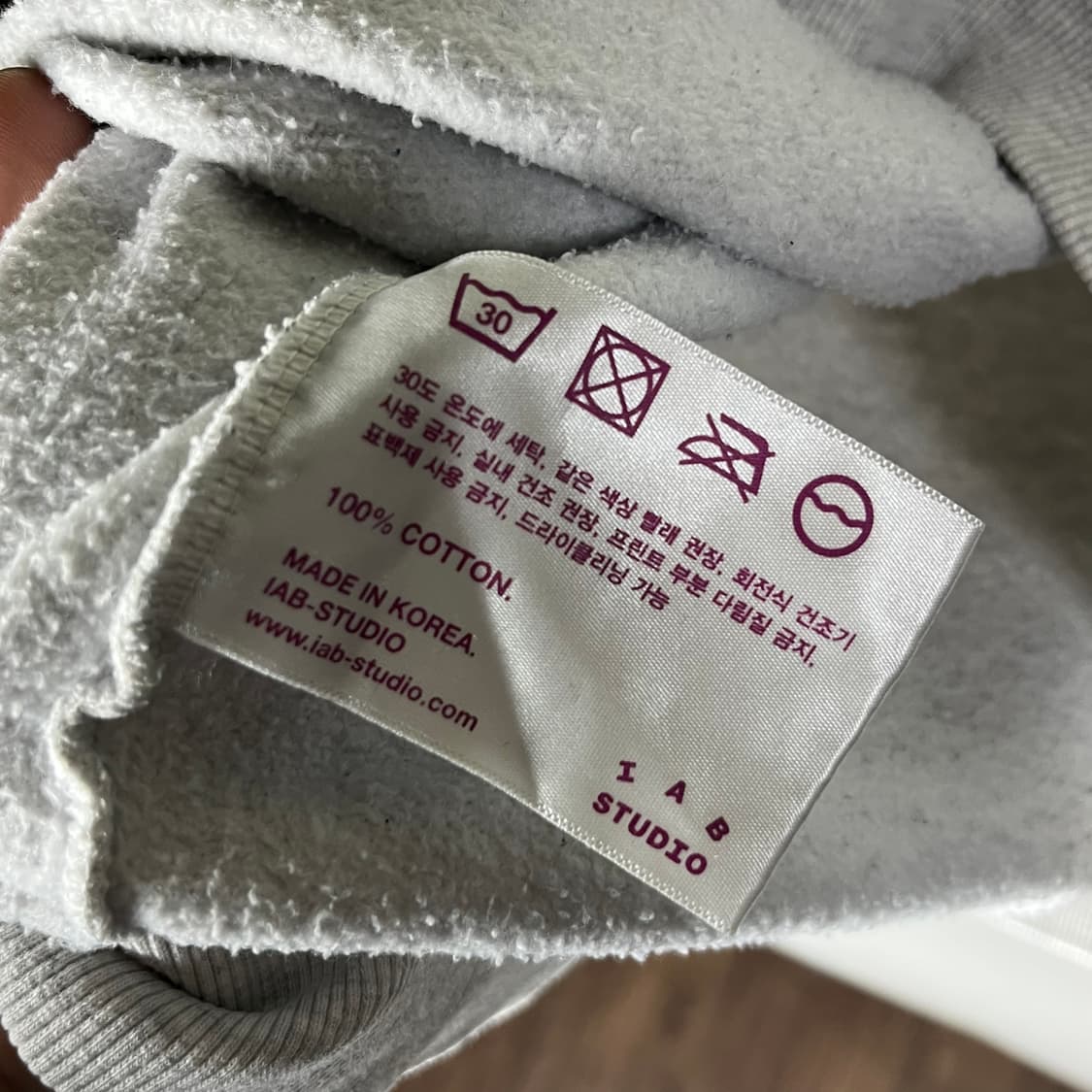 [IAB STUDIO] 아이앱스튜디오 하프집업 맨투맨 상품이미지7