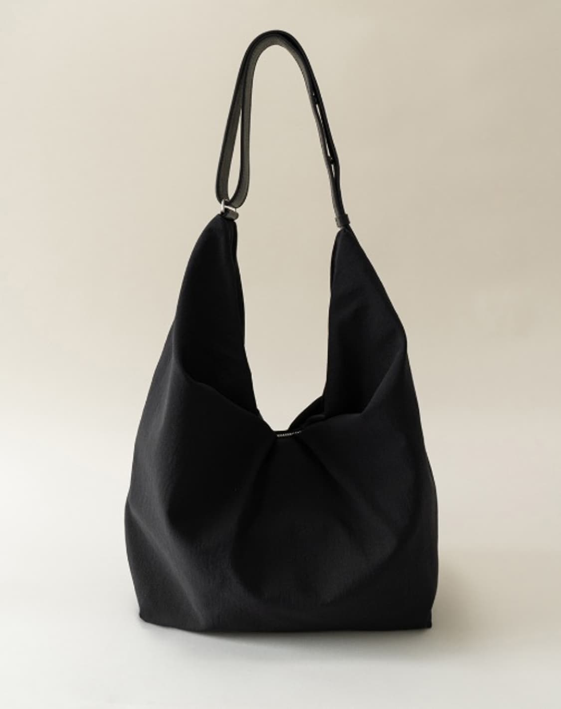 [킨더살몬] Mia Oversized Bag (박스포장 새상품) 상품이미지1