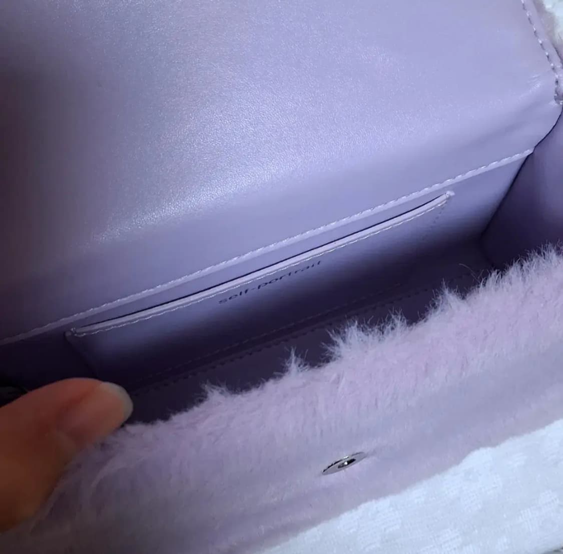 셀프포트레이트 퍼 보우 크리스탈 숄더 체인백 상품이미지3