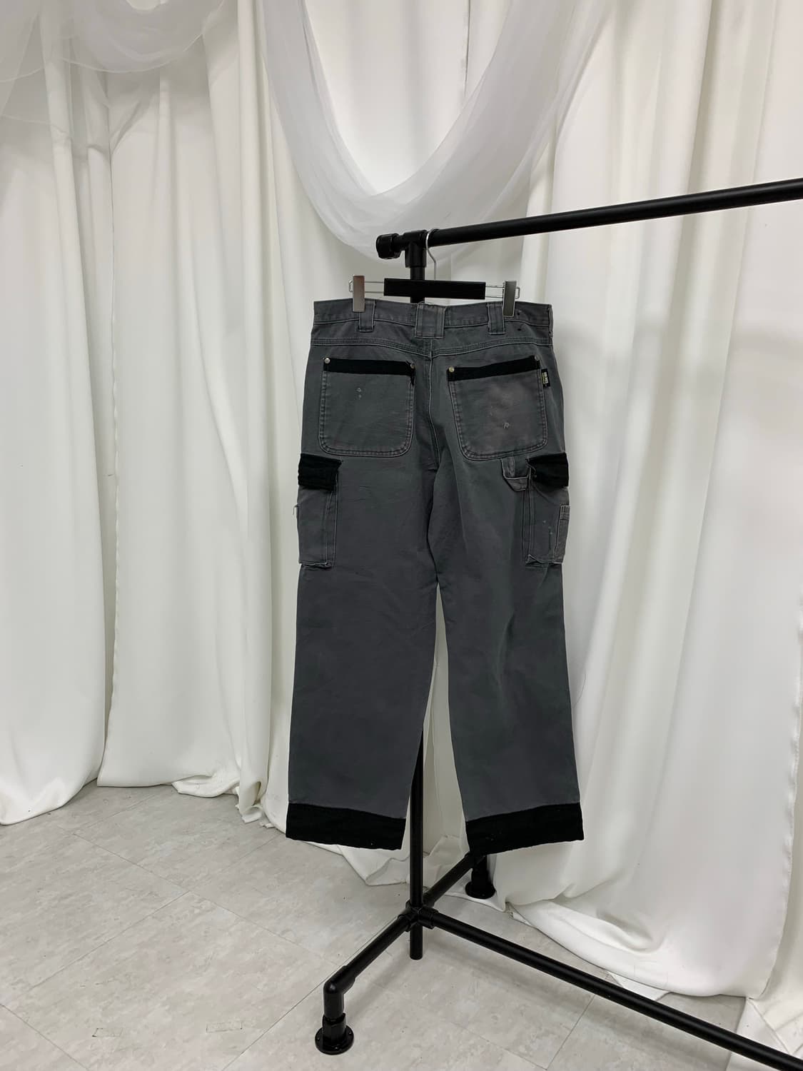 그레이 블랙 포인트 카고 팬츠 상품이미지2