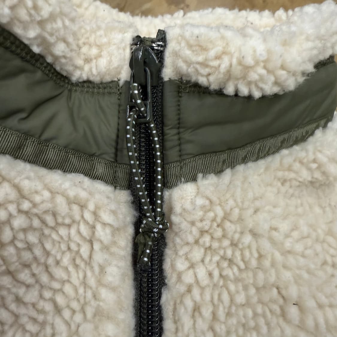 칼하트 양털 화이트 카키 후리스 조끼  상품이미지6