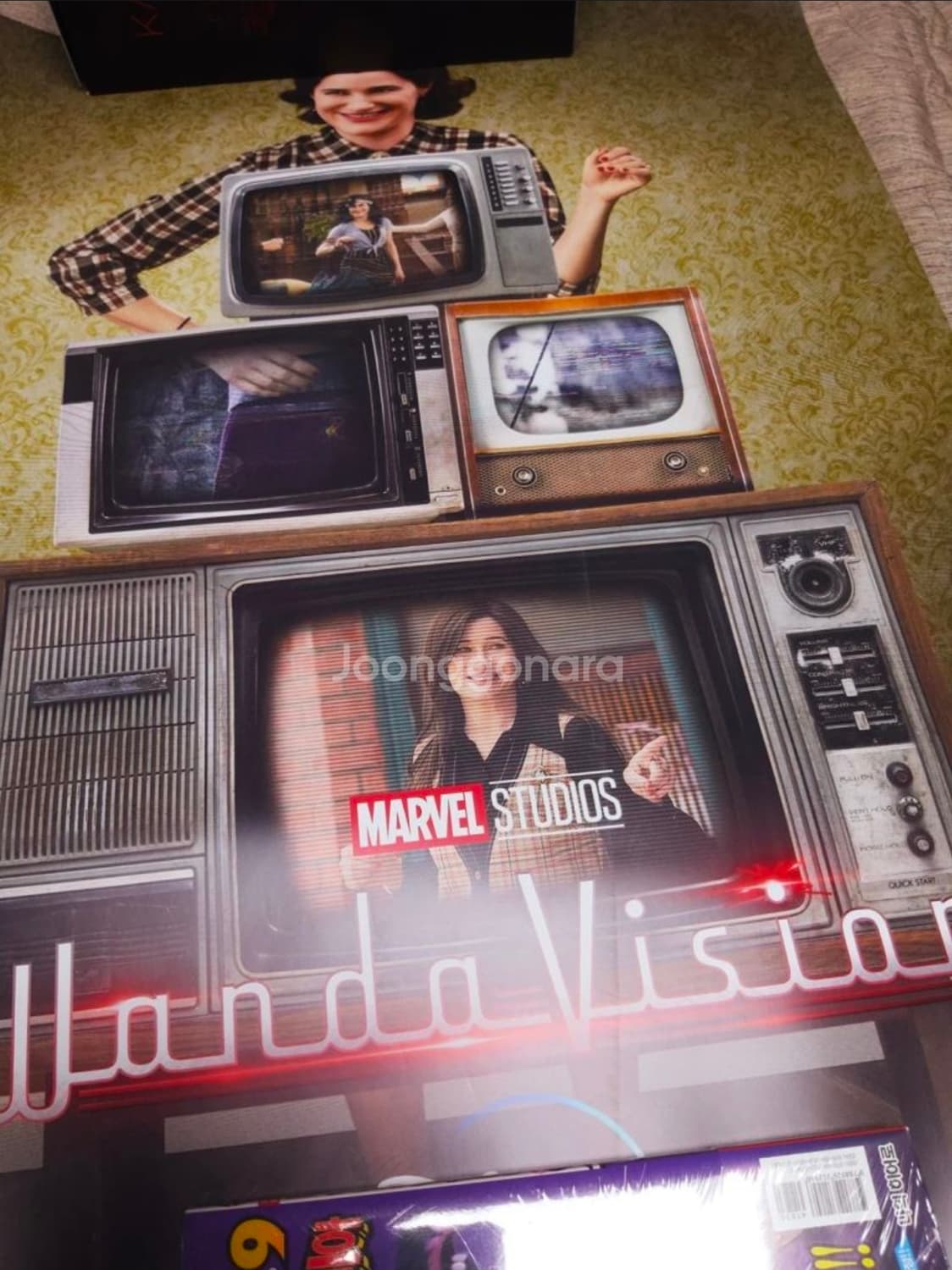 공식 완다비전 wanda vision b2 포스터 메인 케릭터 애거사 상품이미지2
