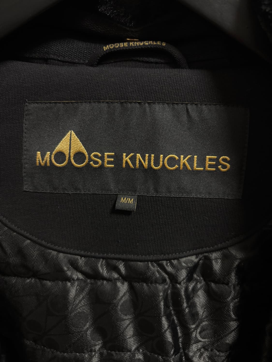 무스너클 버니스웨터 M(103~105) 블랙퍼 금장 상품이미지4