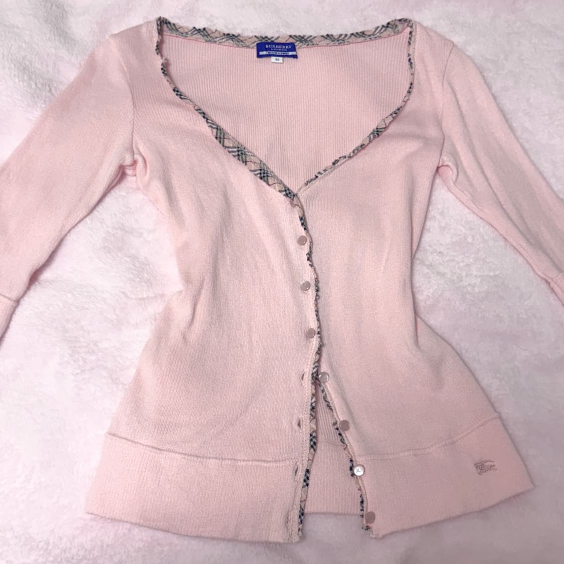 버버리 블루라벨 핑크 가디건 빈티지 상품이미지1