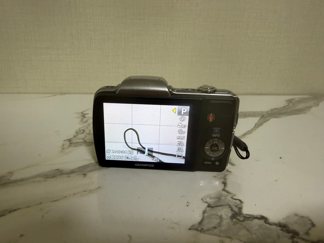 올림푸스 sz-10 카메라(하이엔드) + 고라 케이스 포함 상품이미지2