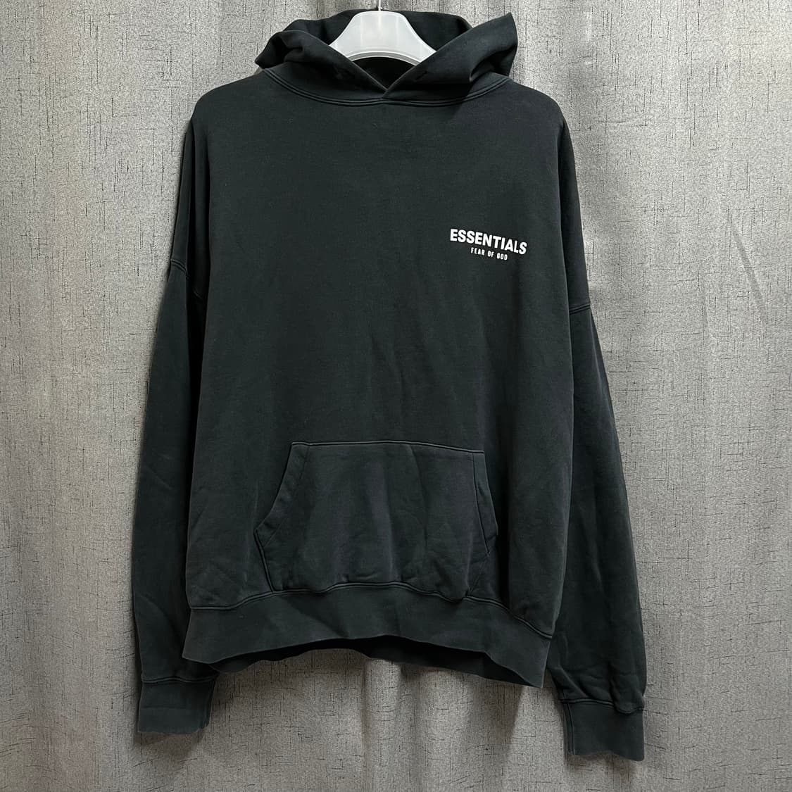 [L] 에센셜 피어오브갓 플로럴 백로고 후드 블랙 상품이미지1