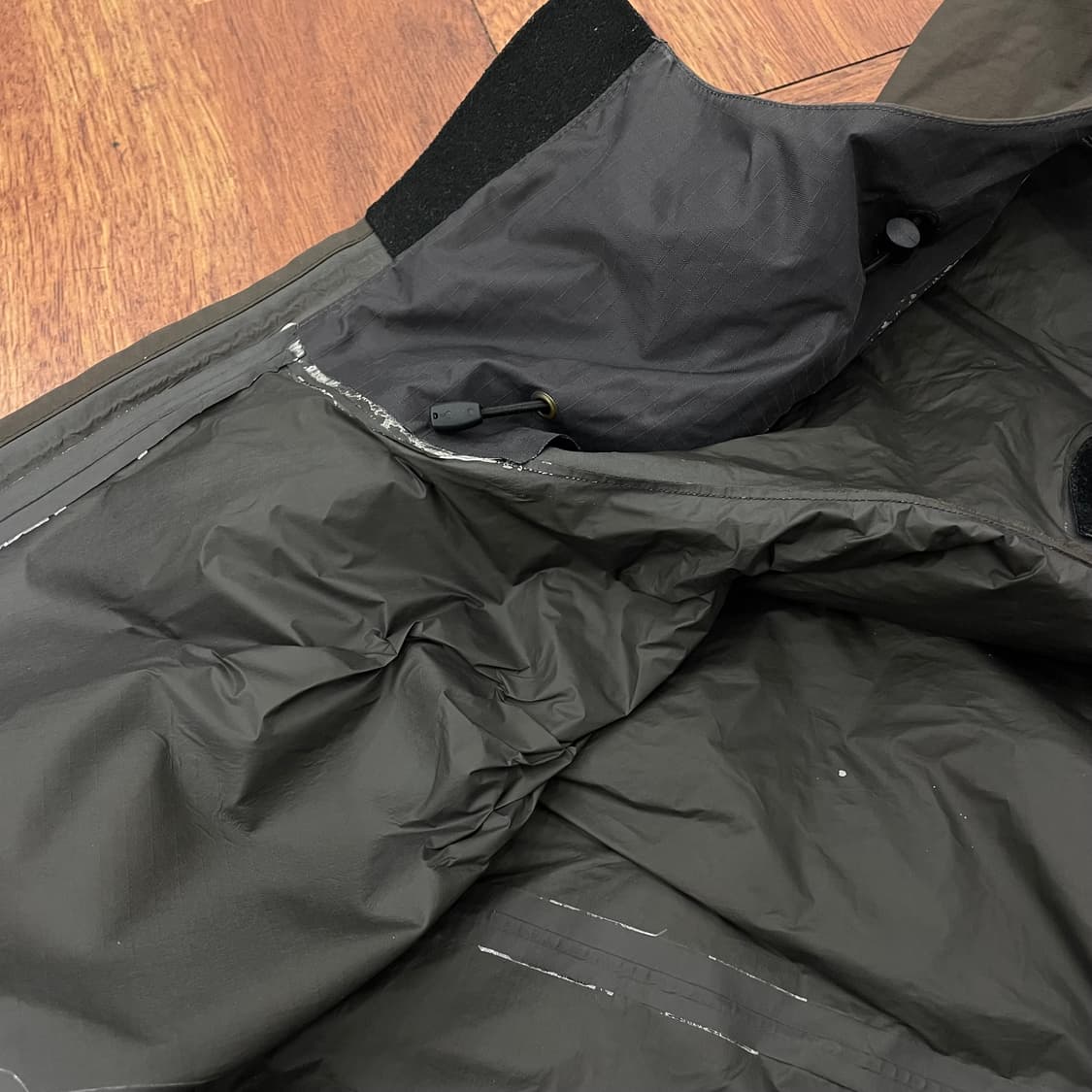 아크테릭스 고어텍스 자켓 상품이미지6