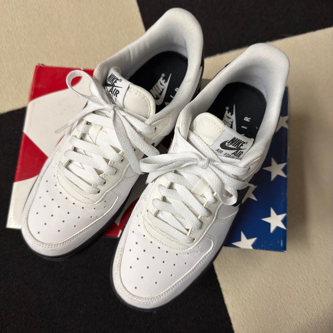 나이키 에어포스 1 상품이미지1