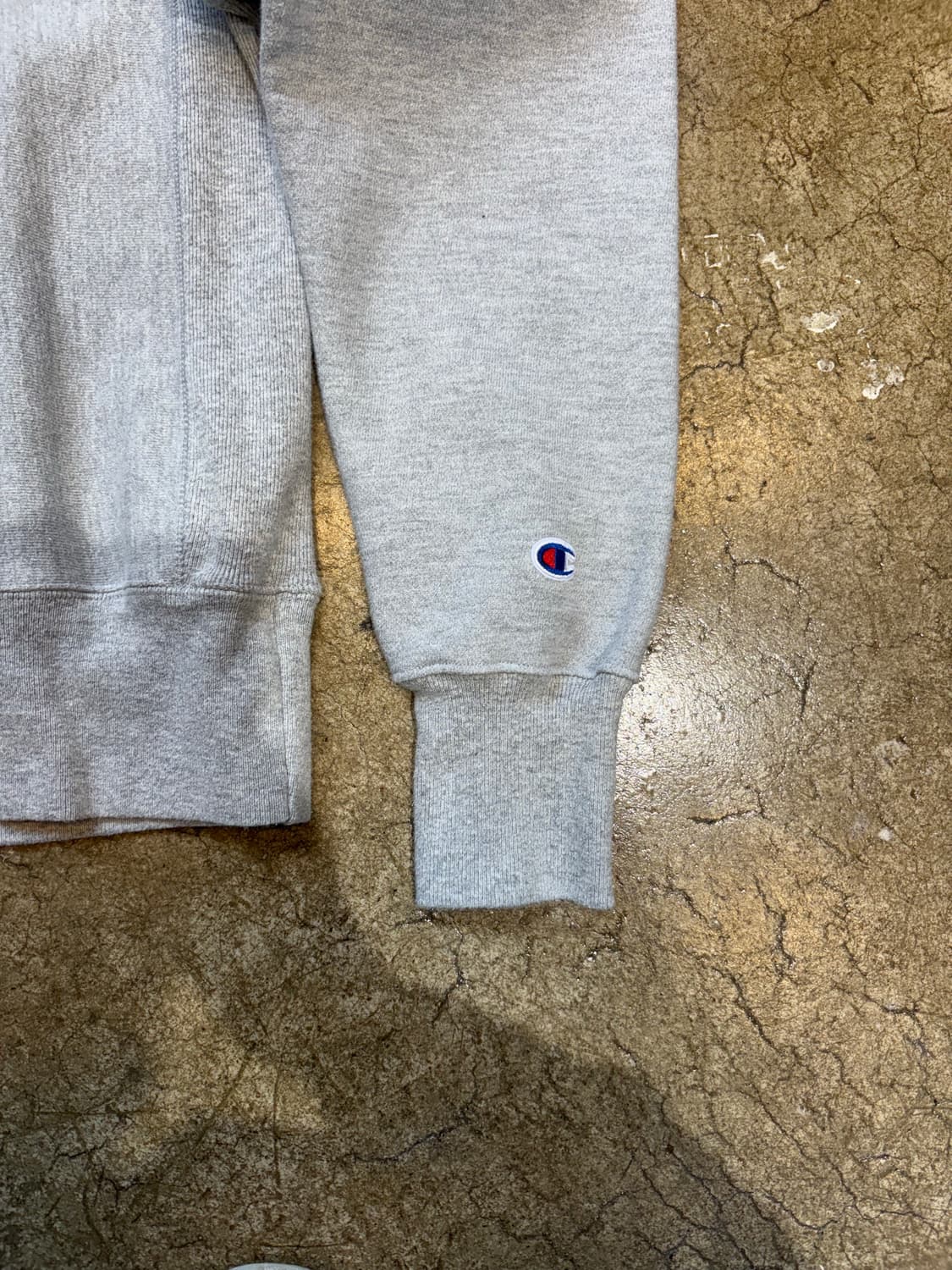 챔피온 리버스위브 그레이 스웻셔츠 상품이미지2