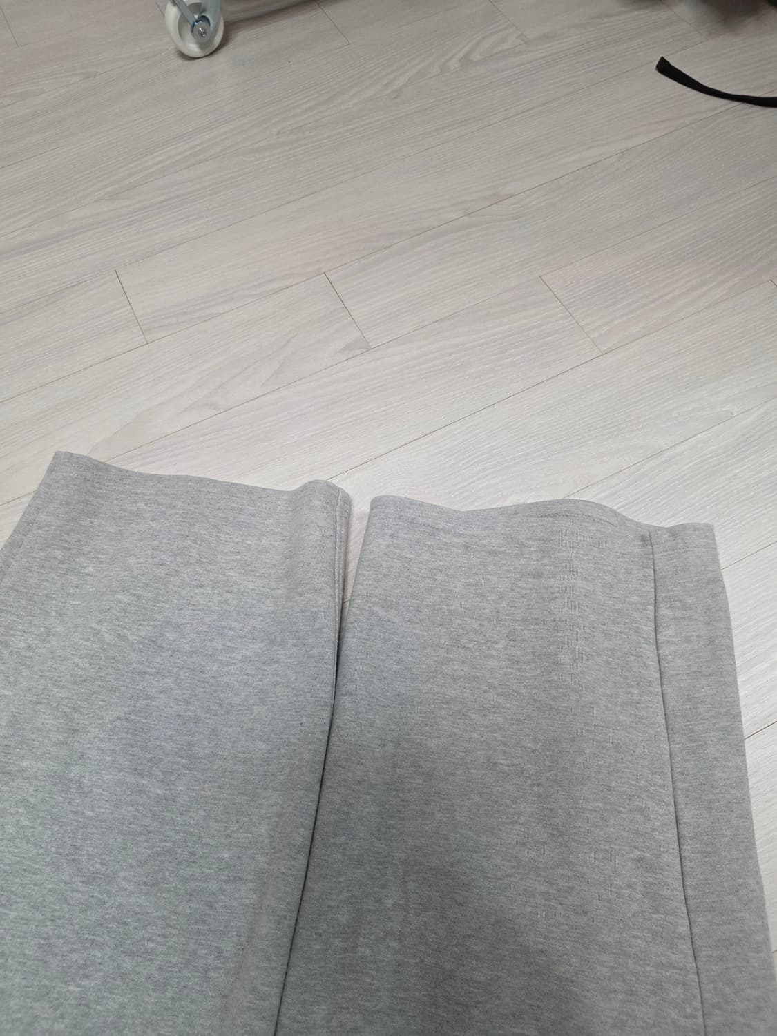 무신사구매)제로 XEROBNR 회색 스웻팬츠 L 상품이미지3