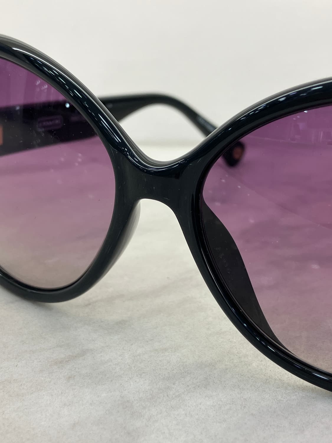 코치 COACH 퍼플 틴트 오벌 선글라스(36g) 상품이미지5