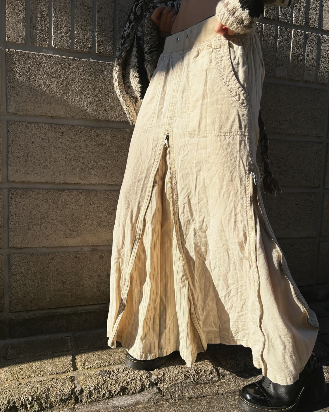 고아 멀티버튼 아이보리 밴딩 롱 스커트 상품이미지3