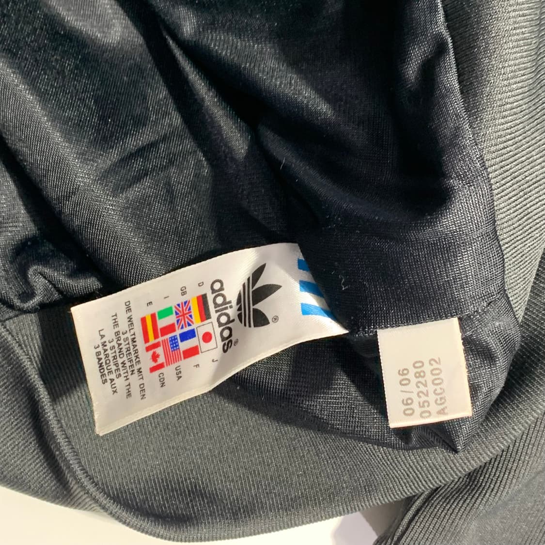 아디다스 올드스쿨 검골 슈퍼스타 나일론 트랙탑   상품이미지5