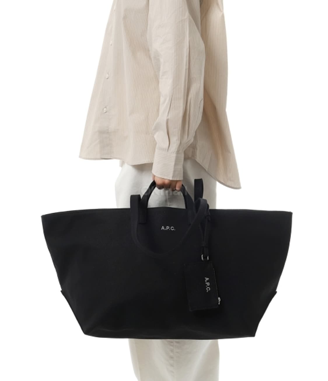 (새상품50%할인)APC 정품 26S/S Le Drummer 숄더백 블랙 상품이미지1