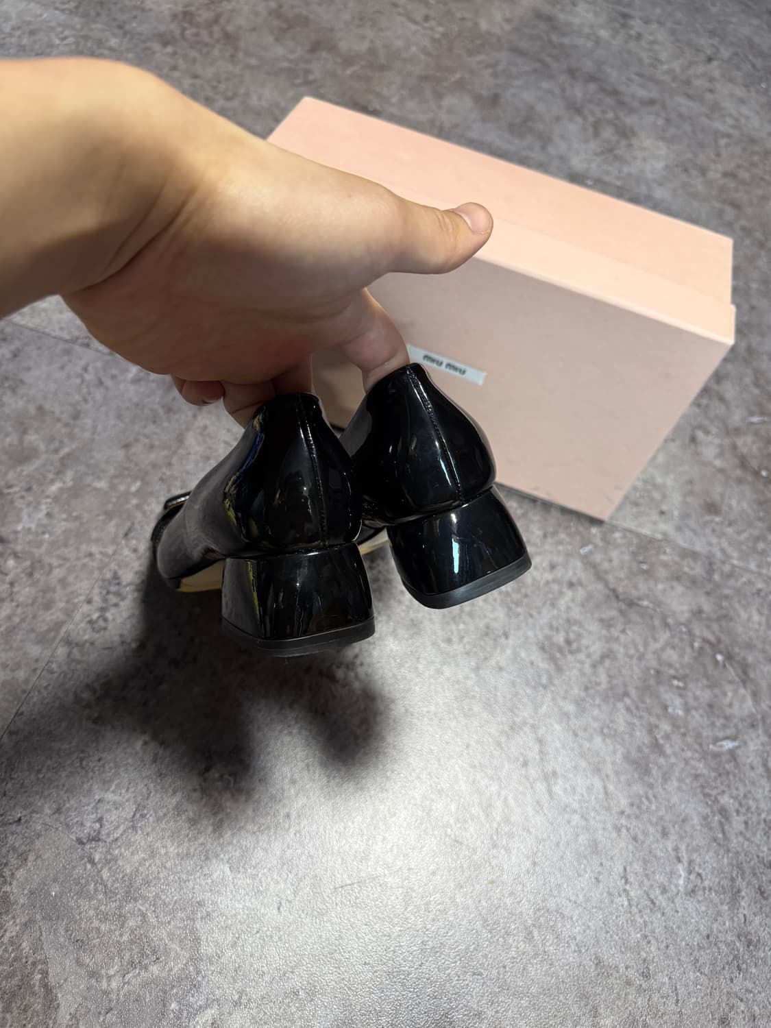 미우미우 플랫 로퍼 37 풀박스 상품이미지3