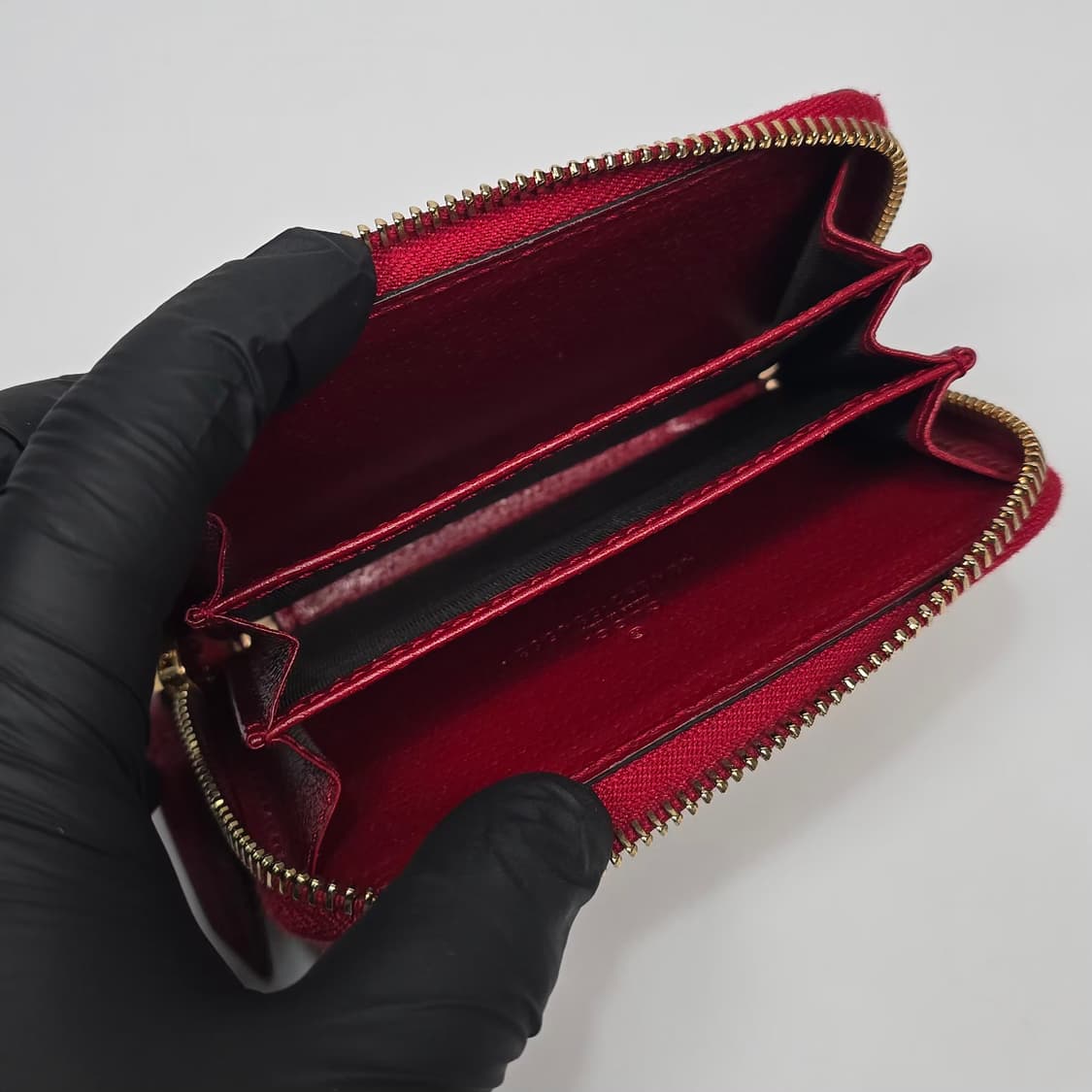 구찌 GG 슈프림 티안 지퍼 어라운드 카드 케이스 상품이미지8