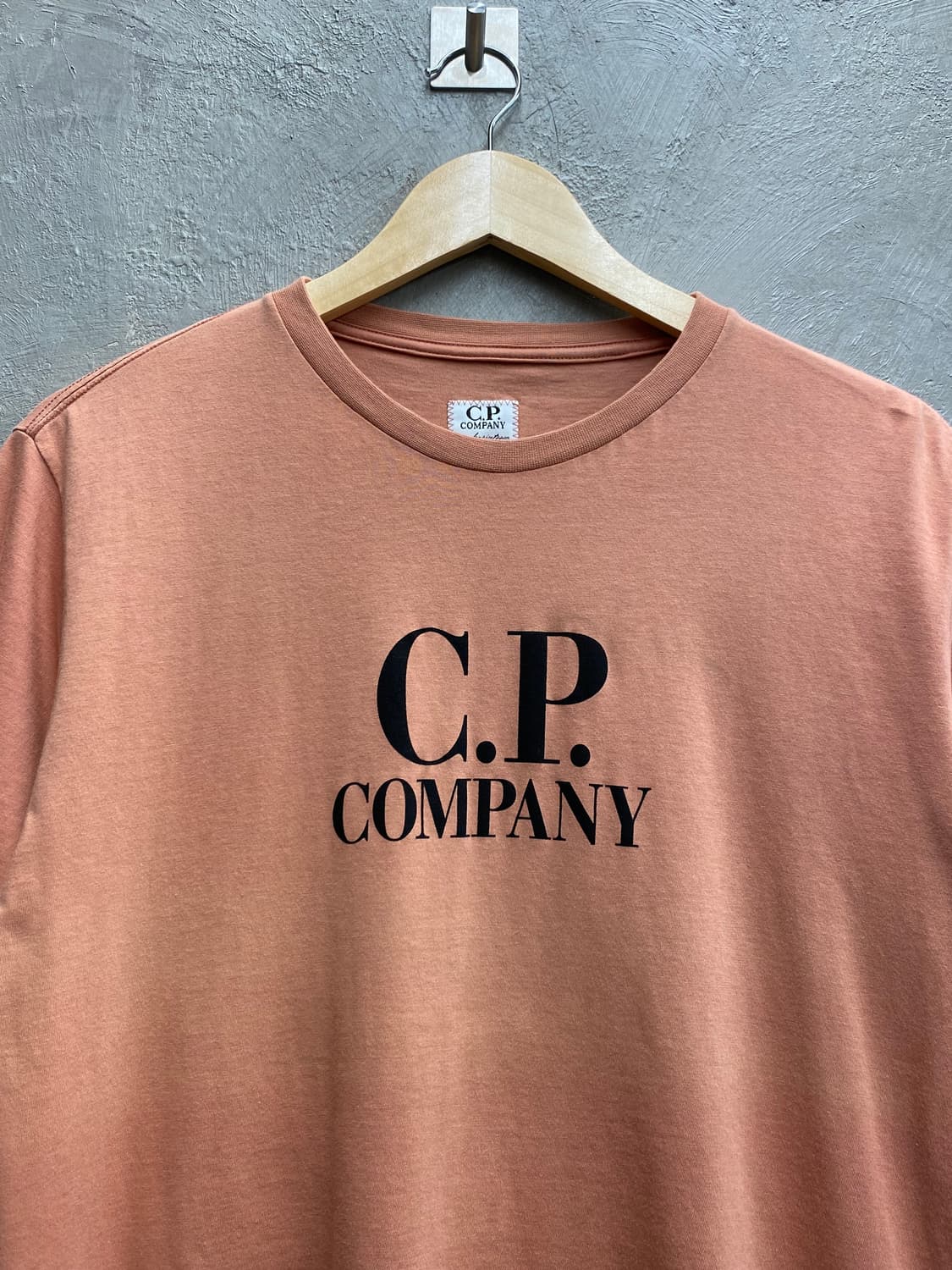 [M] C.P Company 씨피 컴퍼니 고글 프린팅 반팔 티셔츠 상품이미지2