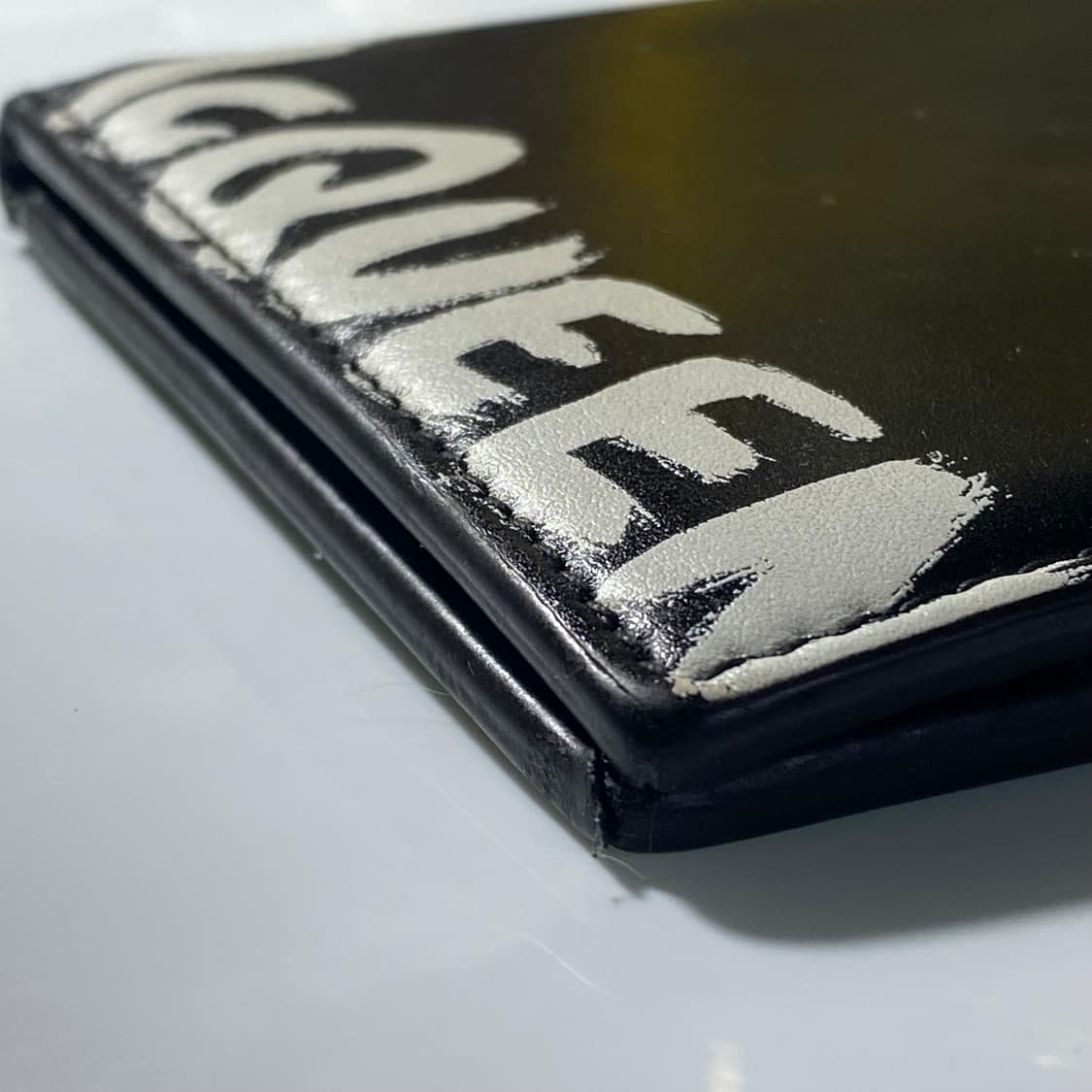 [정품] 알렉산더맥퀸 시그니처로고 그래피티 반지갑 상품이미지4